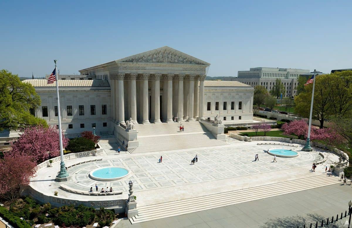 Le bâtiment de la Cour suprême.